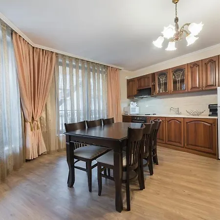 Apartamento Vazov , Two Bedroom Centre *